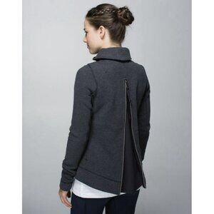 Lululemon En Route Jacket Heathered Black Sz 4 EUC